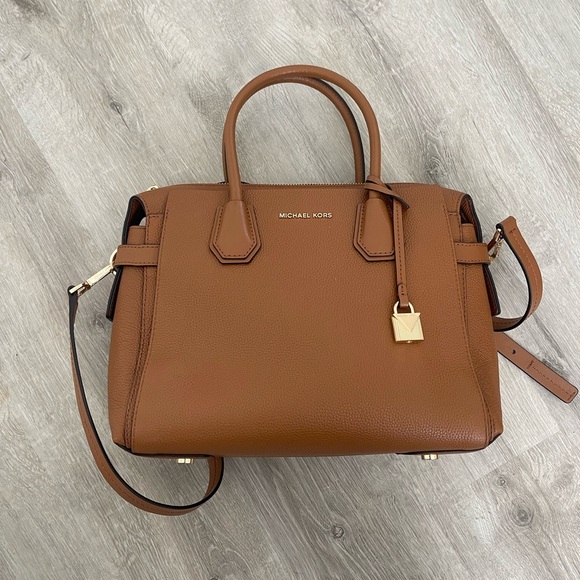 Michael Kors Handbags - MICHAEL KORS - Mercer Medium Pebbled Belted Satchel